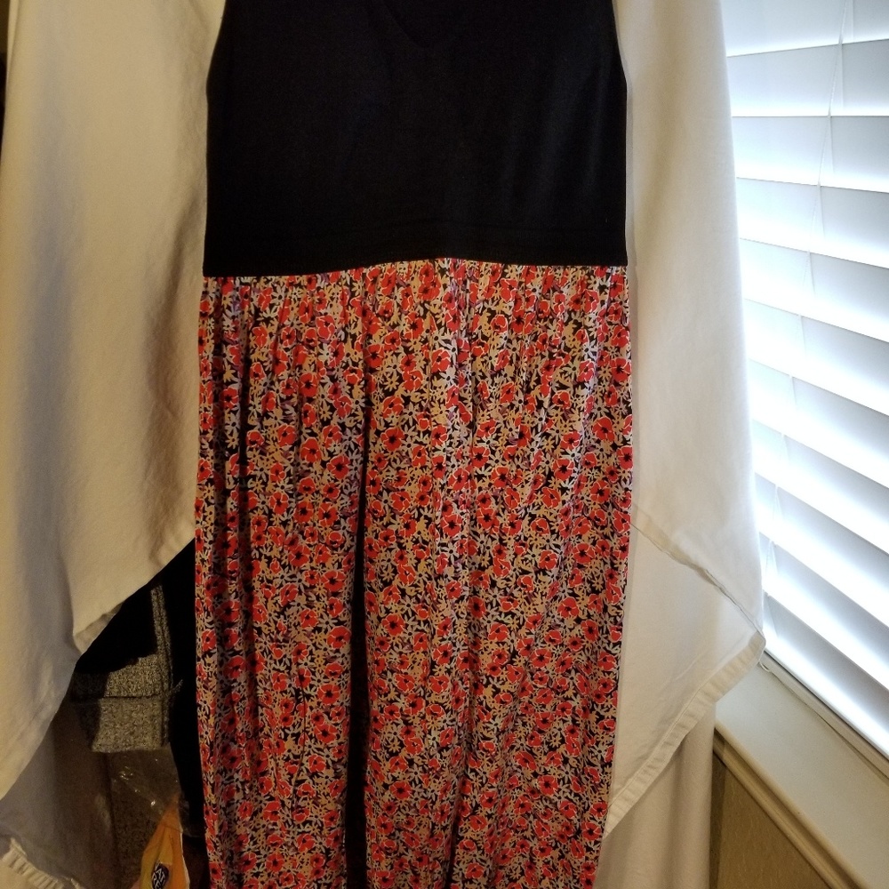 Pretty night dress,could be worn as summer dress